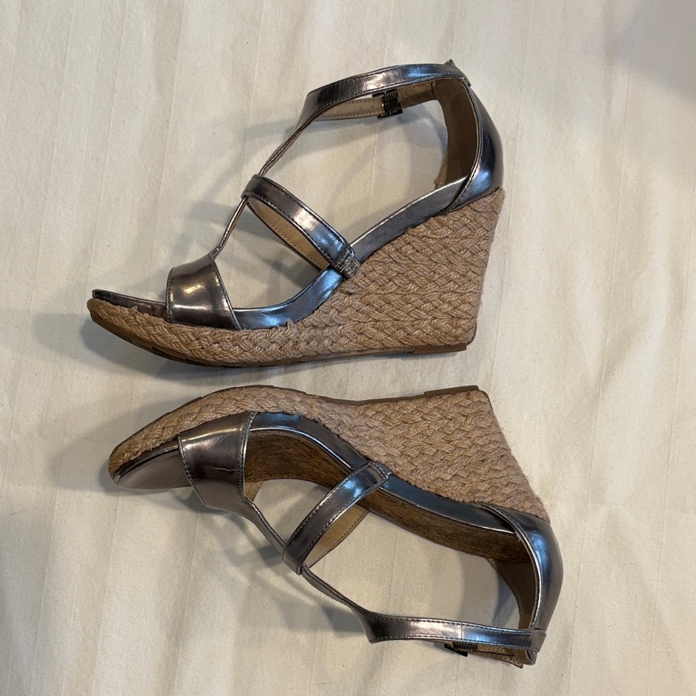 Kenneth Cole Reaction Metallic Silver Shoes